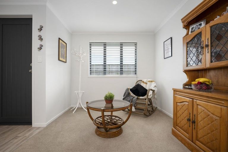 Photo of property in 72 Sentinel Avenue, Omokoroa, 3114