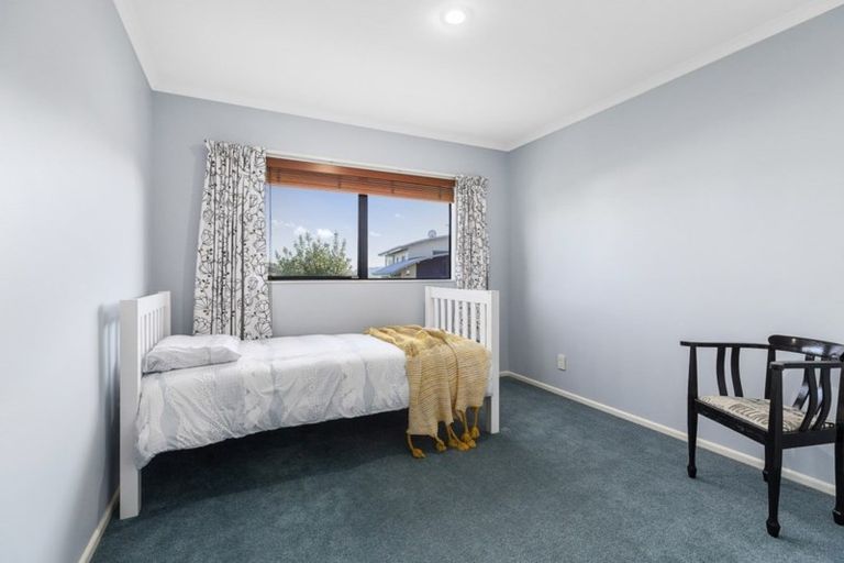 Photo of property in 13 Paremata Drive, Paremata, Porirua, 5024