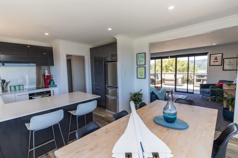 Photo of property in 24 Taieri Crescent, Kelson, Lower Hutt, 5010