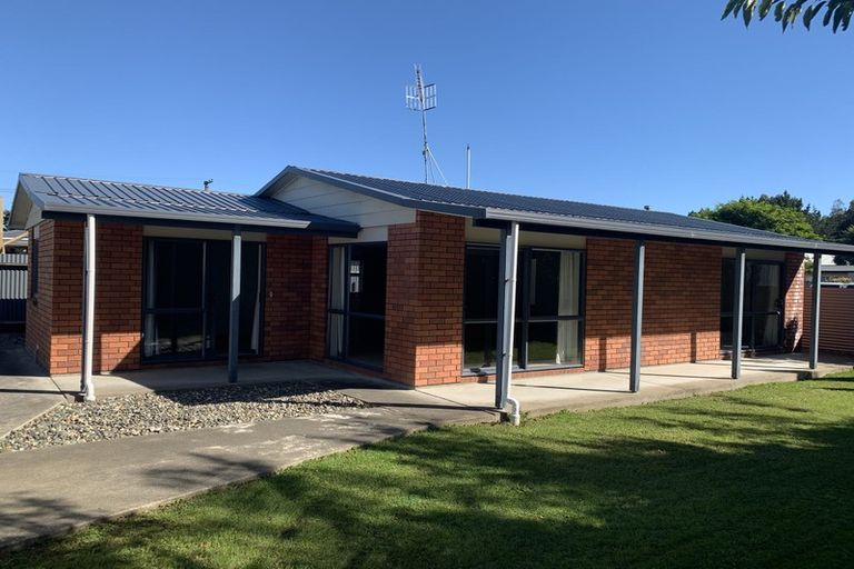 Photo of property in 28 Moa Street, Waikiwi, Invercargill, 9810