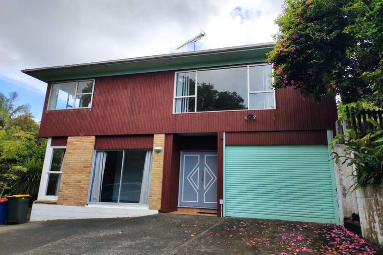 Photo of property in 96 Mountbatten Avenue, Hillcrest, Auckland, 0627