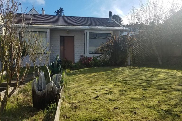 Photo of property in 55 Totara Street, Ravensbourne, Dunedin, 9022