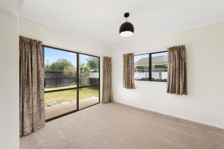 Photo of property in 2/569 Maunganui Road, Mount Maunganui, 3116