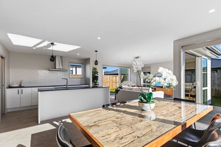 Photo of property in 269 Te Okuroa Drive, Papamoa, 3118