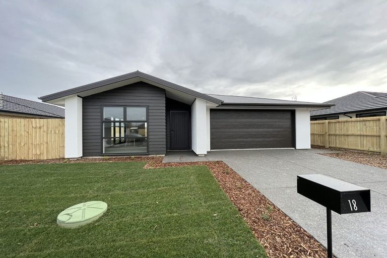 Photo of property in 18 Ned Place, Halswell, Christchurch, 8025