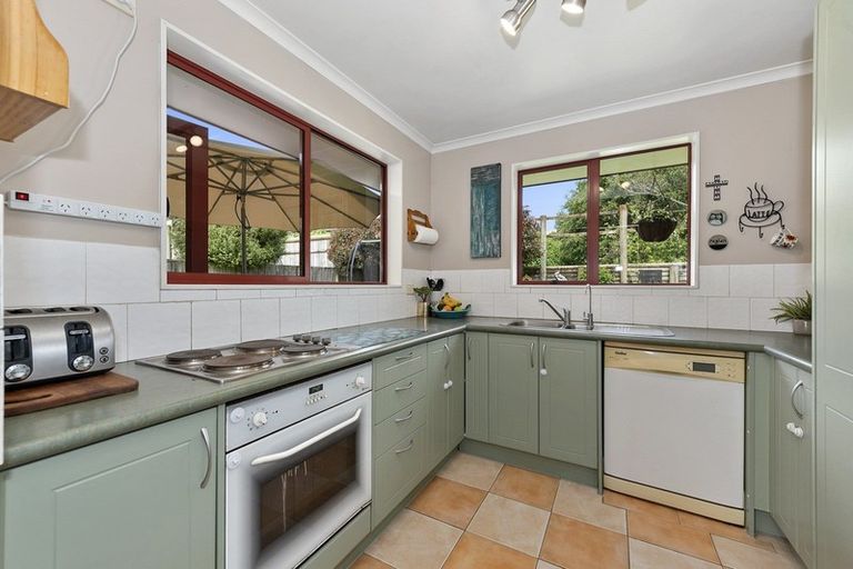 Photo of property in 23 Twickenham Place, Nawton, Hamilton, 3200