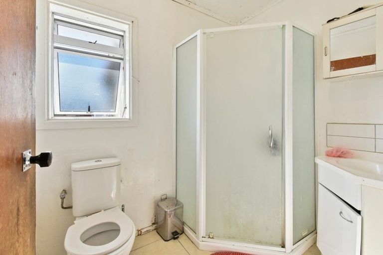 Photo of property in 4 Bolton Place, Otara, Auckland, 2023