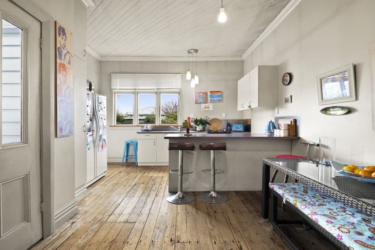 Photo of property in 44 Eastbourne Street, Caversham, Dunedin, 9012