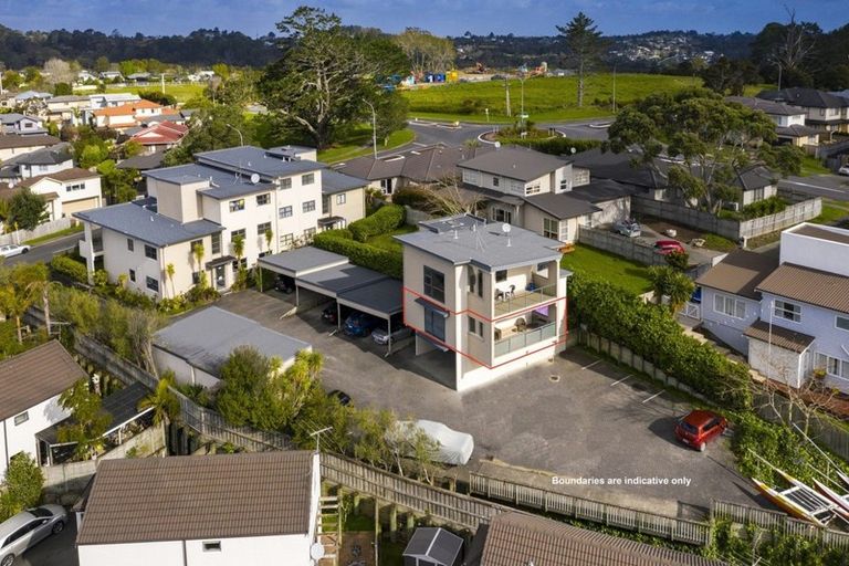 Photo of property in 11/79 Schnapper Rock Road, Schnapper Rock, Auckland, 0632
