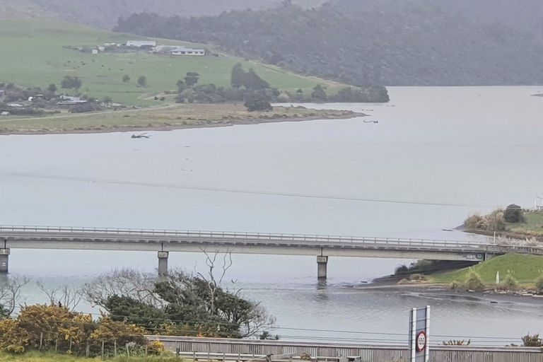 Photo of property in 69 North Street, Mokau, 4376