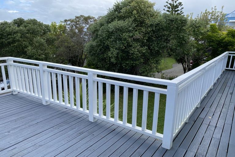 Photo of property in 7 Kotanui Avenue, Army Bay, Whangaparaoa, 0930