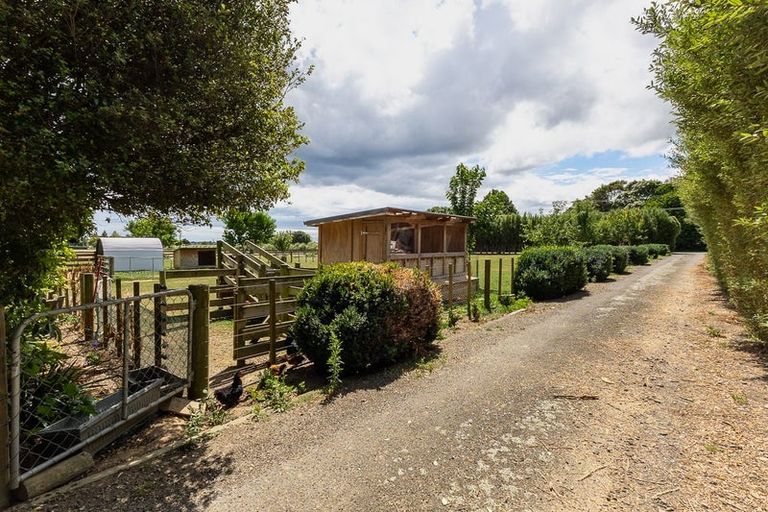 Photo of property in 46 North Manakau Road, Manakau, Levin, 5573