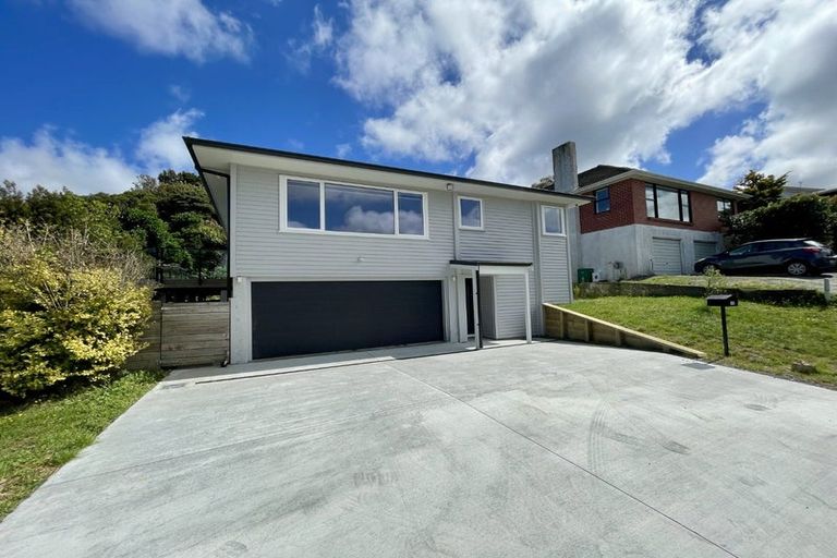 Photo of property in 15 Dowse Drive, Maungaraki, Lower Hutt, 5010