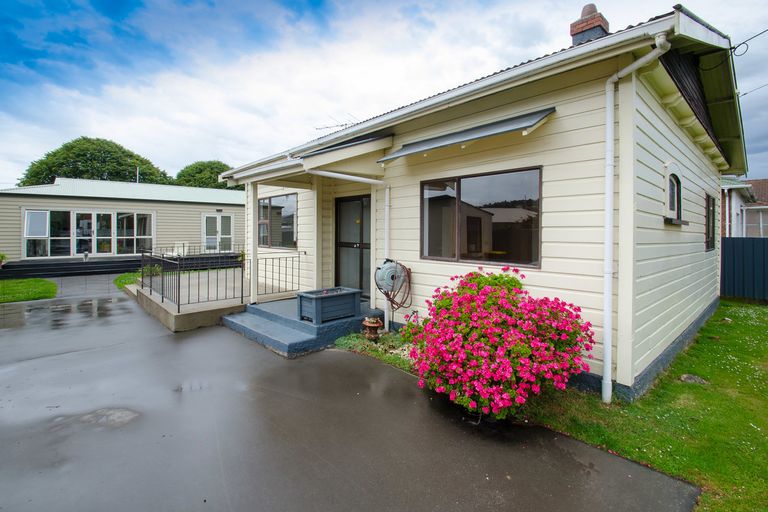 Photo of property in 121 Fitzroy Street, Forbury, Dunedin, 9012