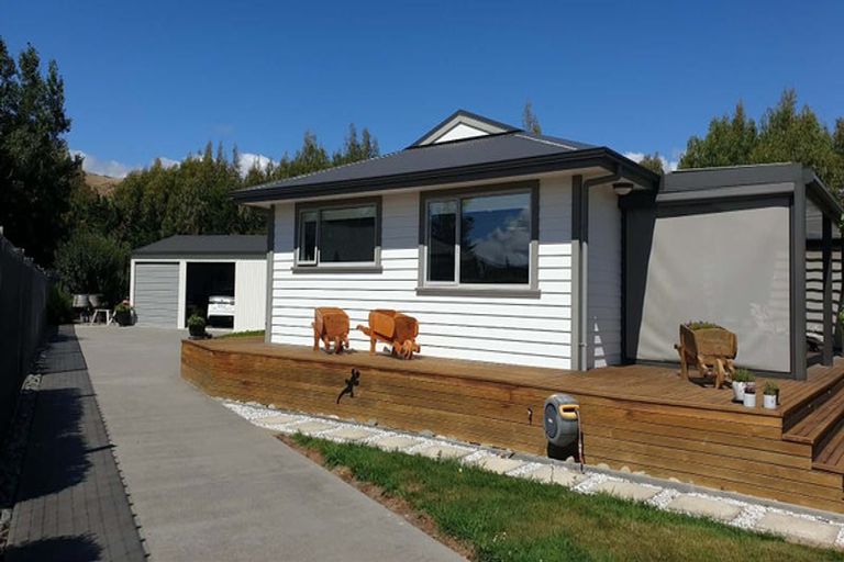 Photo of property in 50 Freyberg Avenue, Kurow, 9435