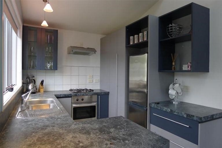 Photo of property in 36a Sutherland Crescent, Melrose, Wellington, 6023