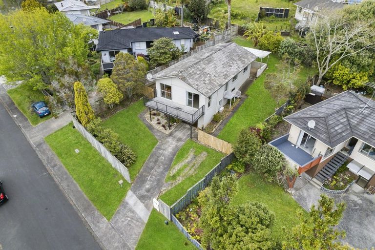 Photo of property in 3 Bonito Place, Bayview, Auckland, 0629