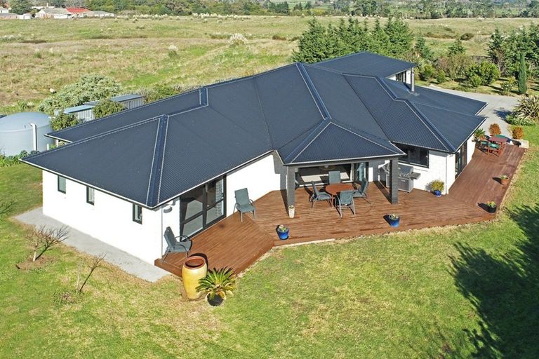 Photo of property in 9 Coach Road, Kingseat, Papakura, 2580