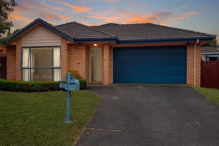 Photo of property in 15 Ashland Place, Weymouth, Auckland, 2103