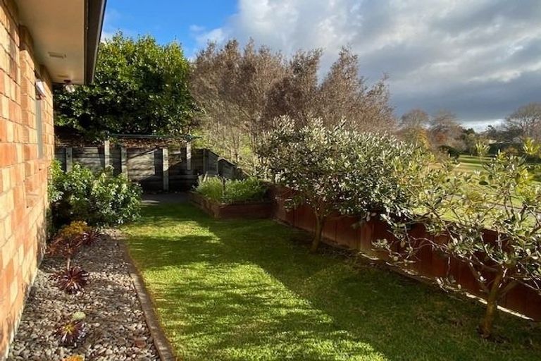 Photo of property in 52 Merriman Place, Pyes Pa, Tauranga, 3112