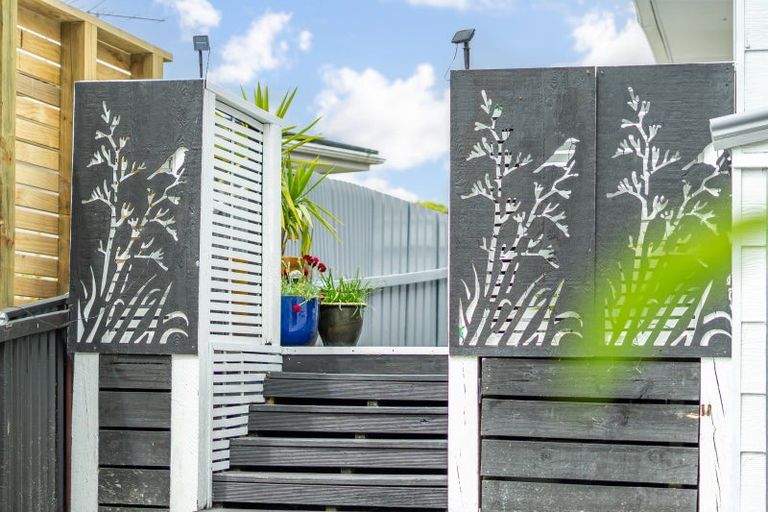 Photo of property in 1/32 Hartford Crescent, Totara Park, Upper Hutt, 5018