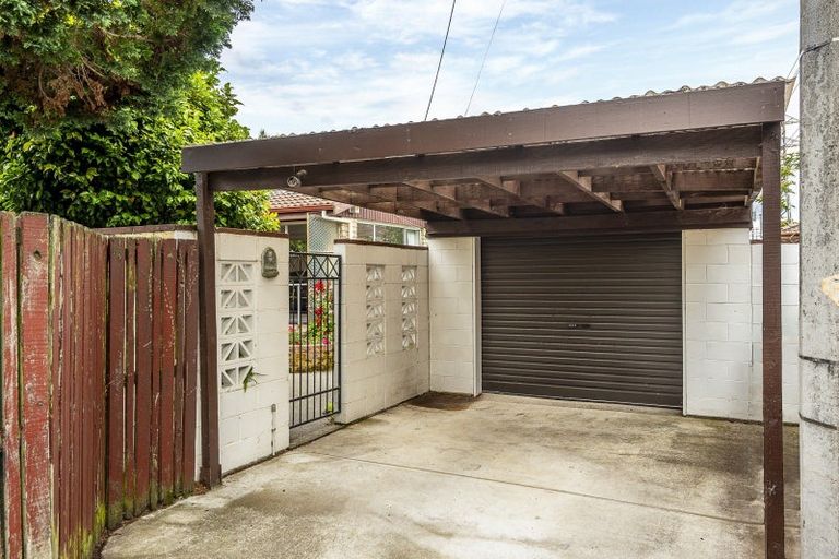 Photo of property in 2/87a Middlepark Road, Sockburn, Christchurch, 8042