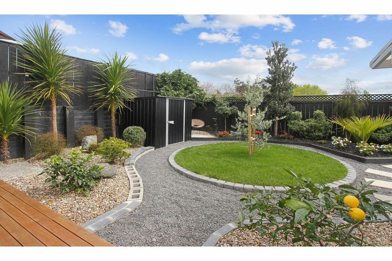 Photo of property in 30 Arthur Rolfe Lane, Swanson, Auckland, 0614