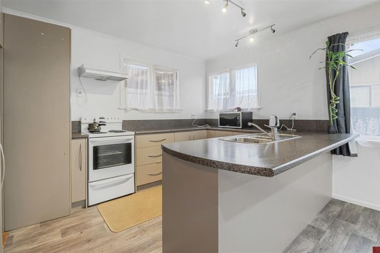 Photo of property in 43 Mckee Avenue, Fenton Park, Rotorua, 3010