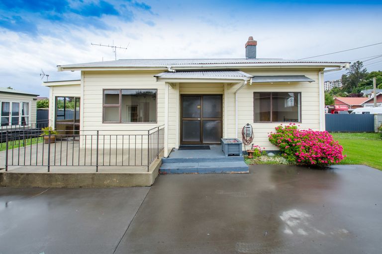 Photo of property in 121 Fitzroy Street, Forbury, Dunedin, 9012