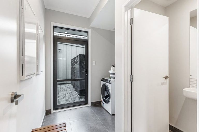 Photo of property in 15 Pukewhero Rise, Westgate, Auckland, 0614