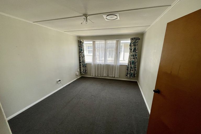 Photo of property in 9 Rugby Street, Levin, 5510