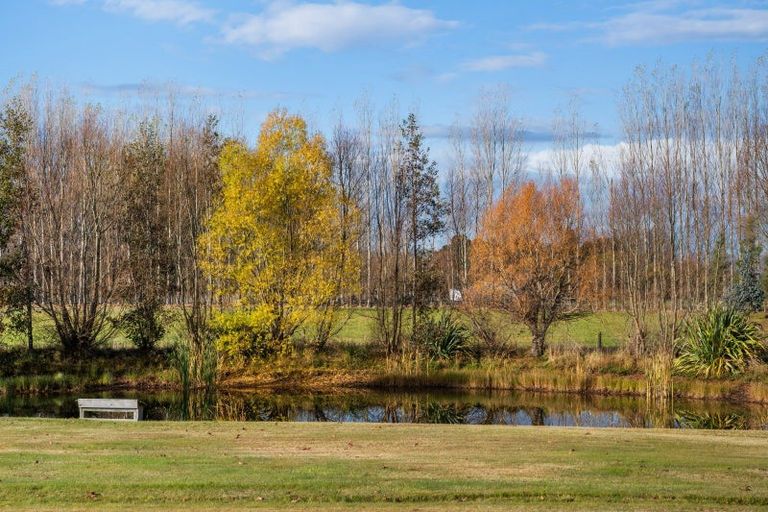Photo of property in 96 Mcintosh Road, Blackmans, Alexandra, 9391