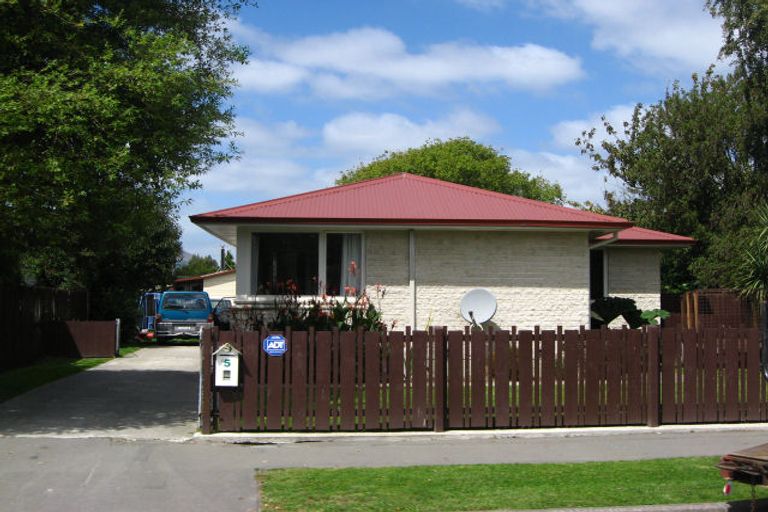 Photo of property in 5 Leicester Crescent, Hoon Hay, Christchurch, 8025