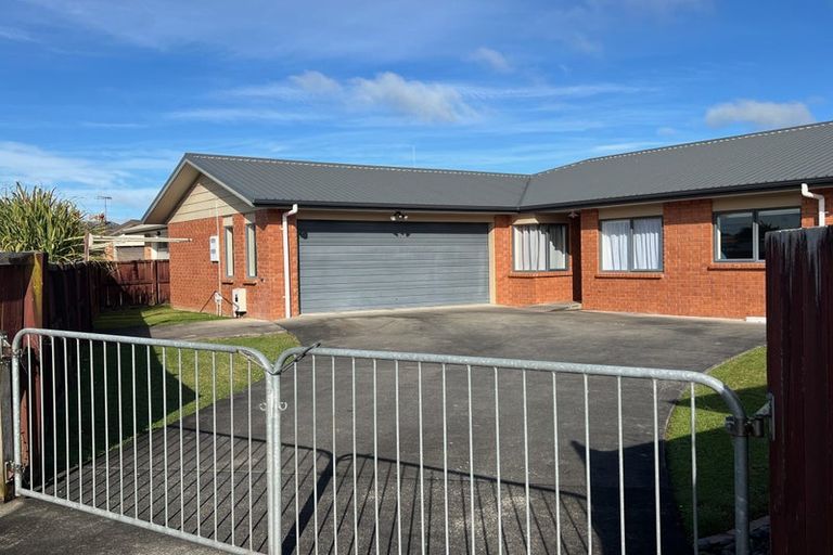 Photo of property in 19 Corsair Place, Melville, Hamilton, 3206