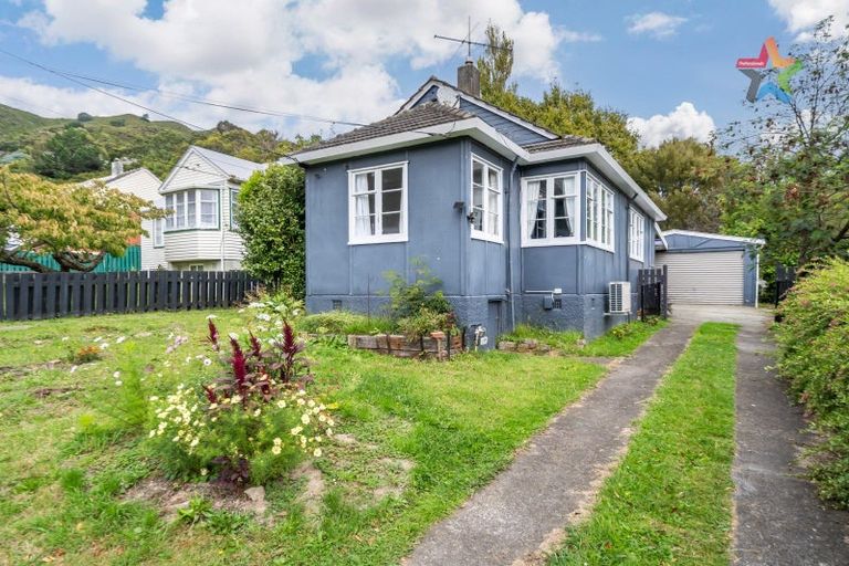 Photo of property in 77 Wilkie Crescent, Naenae, Lower Hutt, 5011