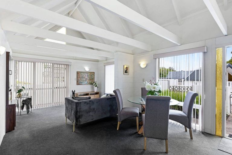 Photo of property in 3/20 Selwyn Road, Cockle Bay, Auckland, 2014