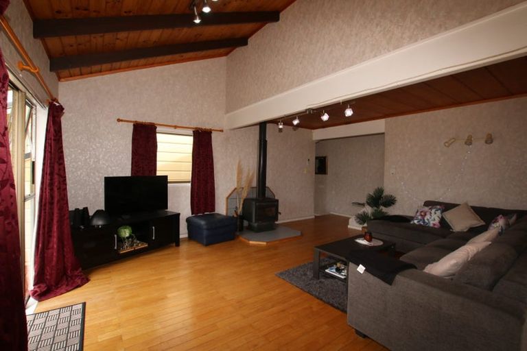 Photo of property in 13 Wisteria Way, Mairangi Bay, Auckland, 0630