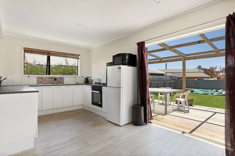 Photo of property in 27 Totara Street, Edgecumbe, 3120