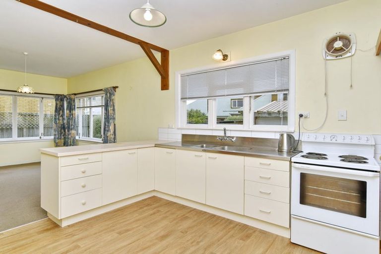 Photo of property in 560 Main North Road, Belfast, Christchurch, 8051