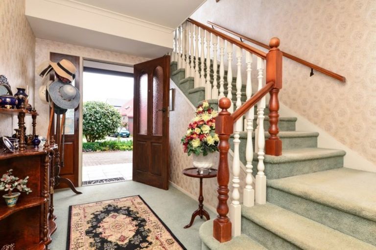 Photo of property in 37 Arcus Street, St Andrews, Hamilton, 3200