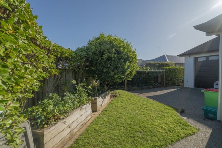 Photo of property in 8 Sara Way, Whitianga, 3510