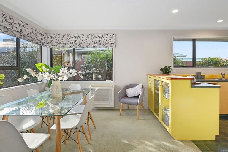 Photo of property in 2/32 Cotswold Avenue, Bishopdale, Christchurch, 8053