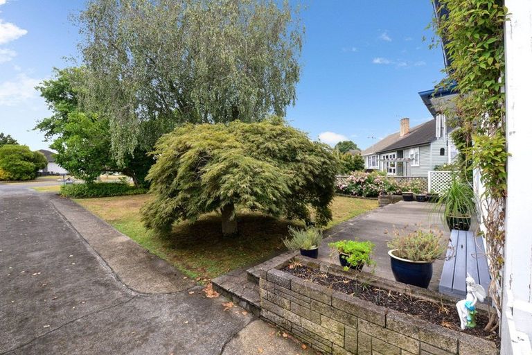 Photo of property in 104 Fairfield Road, Fairfield, Hamilton, 3214