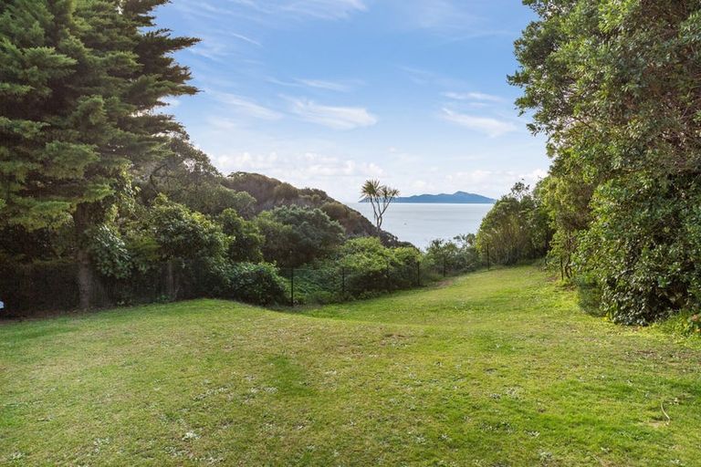 Photo of property in 15 Pukerua Beach Road, Pukerua Bay, 5026