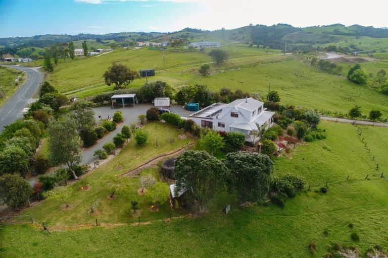 Photo of property in 221 Pahi Road, Pahi, Paparoa, 0571