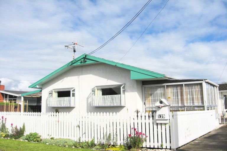 Photo of property in 1/120 Nayland Road, Stoke, Nelson, 7011