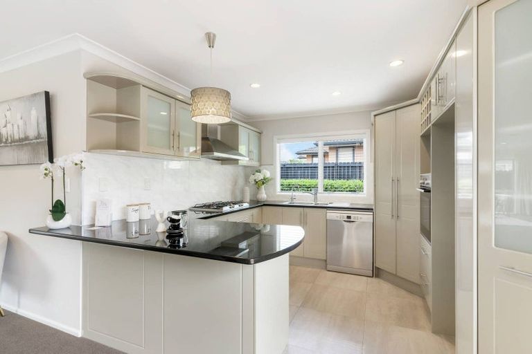 Photo of property in 30 Erne Crescent, East Tamaki, Auckland, 2016