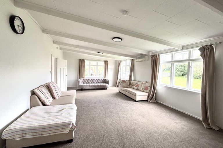 Photo of property in 11 Miro Street, New Lynn, Auckland, 0600