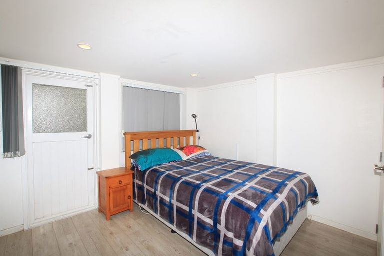 Photo of property in 110 Aberdeen Road, Campbells Bay, Auckland, 0620