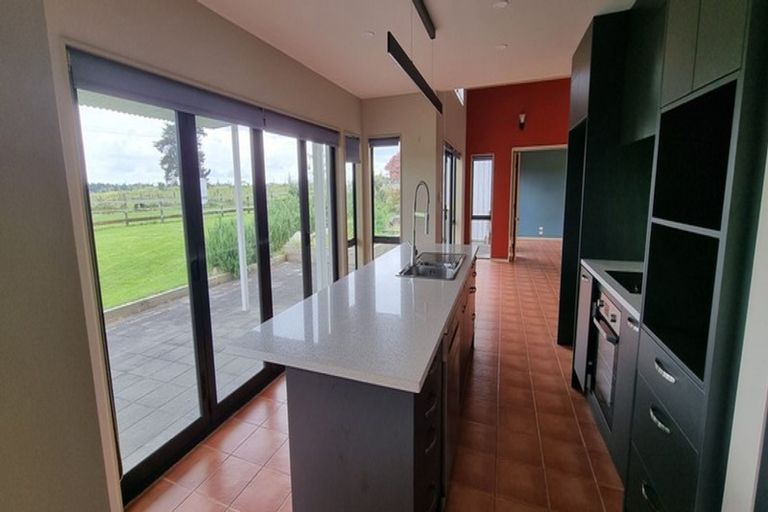 Photo of property in 256 Sutton Road, Drury, Papakura, 2584